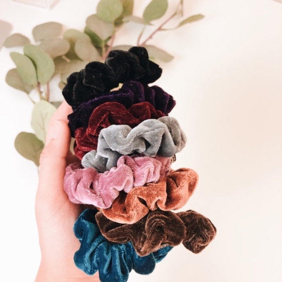 SALE♡Set of 8♡ Velvet Hair Scrunchies / Multicolor - Picture 2 of 6